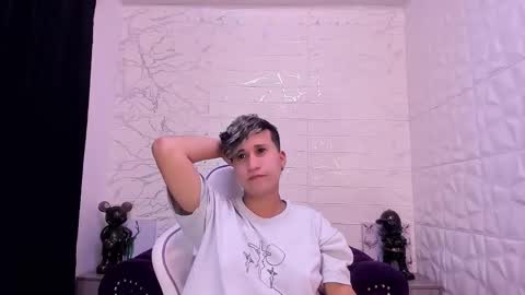 Snapshot of im_milan_rs chatting on March 6, 11:14 am im_milan_rs online show from March 6, 11:14 am