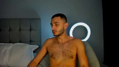 Snapshot of im_paul_ chatting on May 16, 6:28 pm Paul online show from May 16, 6:28 pm