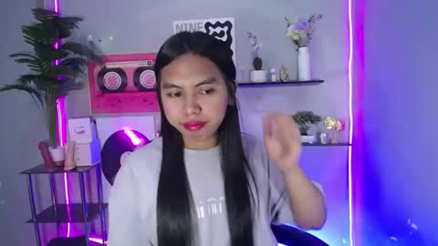 kyline online show from April 15, 8:20 pm
