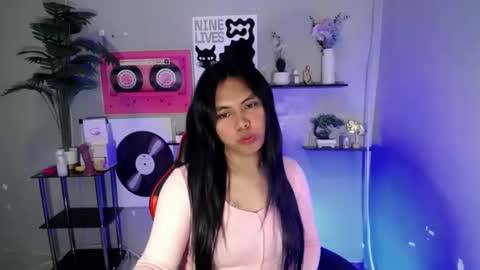 kyline online show from April 23, 10:23 pm