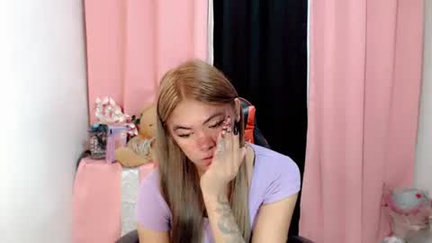 im_yourfairyannaxx online show from December 20, 3:02 am