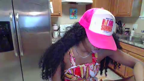 iman_love online show from September 15, 9:48 pm