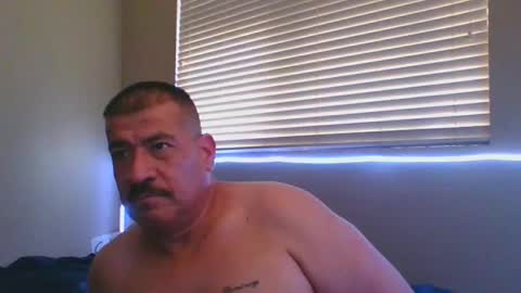 Snapshot of imbackmandosuknw chatting on December 23, 11:28 pm imbackmandosuknw online show from December 23, 11:28 pm