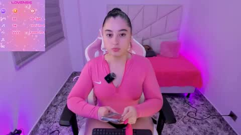 Snapshot of imhanna3 chatting on November 17, 11:32 pm independient model online show from November 17, 11:32 pm