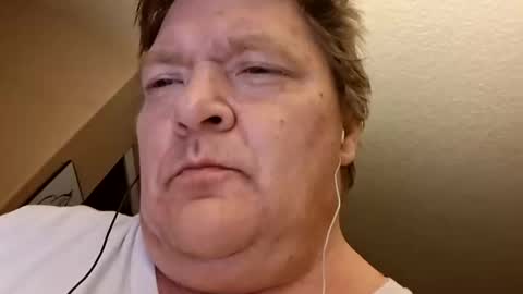 Snapshot of iminyourroom chatting on April 3, 11:30 am Iminyourroom online show from April 3, 11:30 am