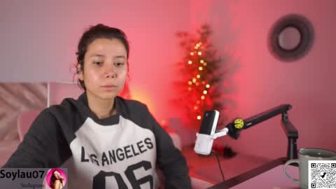 imjess_ online show from November 30, 7:01 am