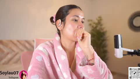 Snapshot of imjess_ chatting on February 23, 4:32 am imjess_ online show from February 23, 4:32 am