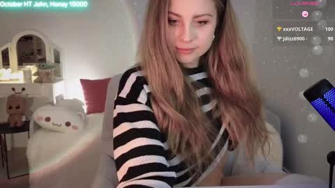 Snapshot of imkeira chatting on October 10, 7:24 pm ImKeira online show from October 10, 7:24 pm