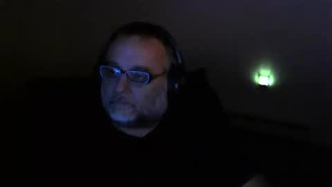 Snapshot of imkmac chatting on October 12, 2:10 am Kel online show from October 12, 2:10 am