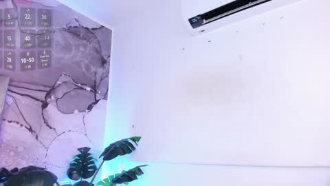 Leana online show from December 14, 9:56 pm