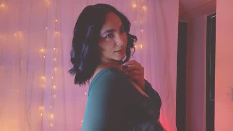 Snapshot of imleana chatting on March 2, 8:04 pm Leana online show from March 2, 8:04 pm