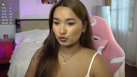 Snapshot of immahawaii chatting on October 12, 3:16 am Imma online show from October 12, 3:16 am