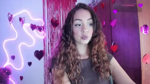mia ---------  COL TIME online show from February 15, 11:01 pm