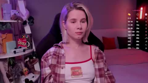 Mia online show from January 19, 12:20 pm