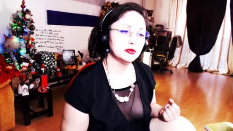 Empress online show from December 26, 11:54 am