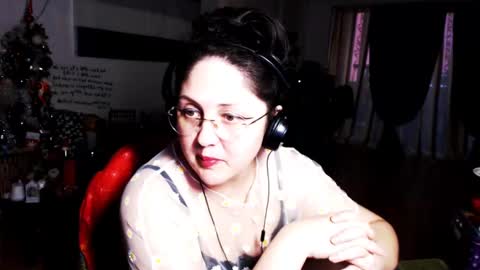 Empress online show from January 19, 3:10 pm