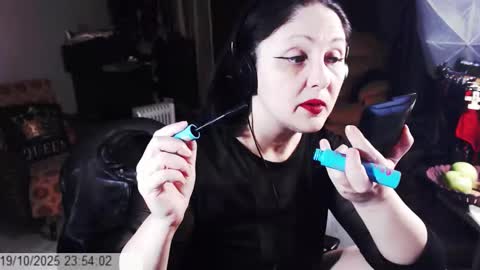 Empress online show from October 19, 8:53 pm