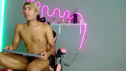 imperial_lust online show from October 25, 8:33 am