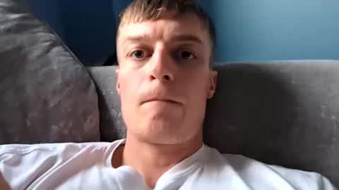 Snapshot of impressedmuch459 chatting on March 17, 6:00 pm impressedmuch459 online show from March 17, 6:00 pm