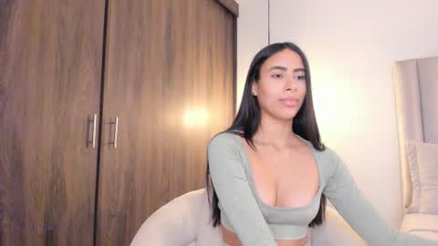 Snapshot of imsaraah chatting on February 27, 10:54 pm sarah online show from February 27, 10:54 pm