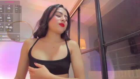 imsofia_dy online show from June 25, 12:43 am