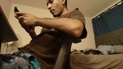 Daniel   thumb up me please its important Im new INDEPENDENT MODEL online show from July 14, 1:08 am