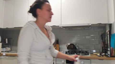 Ina Kush online show from December 8, 8:04 pm