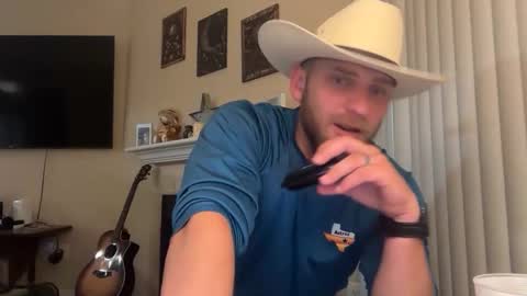 Snapshot of inamate93 chatting on May 1, 6:01 pm Inmate1993 online show from May 1, 6:01 pm