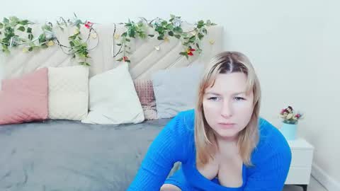 incredible_ariela online show from February 11, 6:29 am