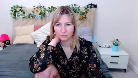 incredible_ariela online show from February 19, 11:39 am