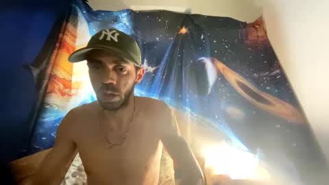 Snapshot of incredulous1708 chatting on October 31, 4:19 pm incredulous1708 online show from October 31, 4:19 pm