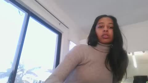 Snapshot of indanbella19 chatting on May 20, 5:13 am indanbella19 online show from May 20, 5:13 am