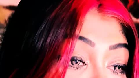 Snapshot of indian_dreamgirl chatting on November 15, 12:19 am Bella Ambrosia online show from November 15, 12:19 am