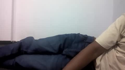 Snapshot of indian_student_for_milfs chatting on March 3, 8:42 am indian_student_for_milfs online show from March 3, 8:42 am