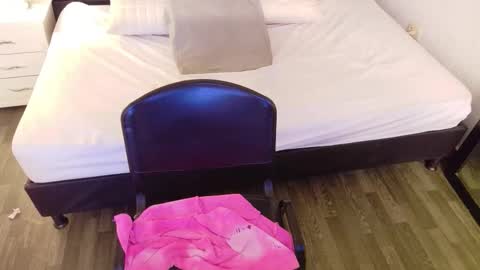 Snapshot of indian_whore18 chatting on March 21, 8:19 am indian_whore18 online show from March 21, 8:19 am