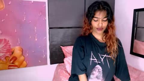 indianangelx online show from December 15, 9:24 am