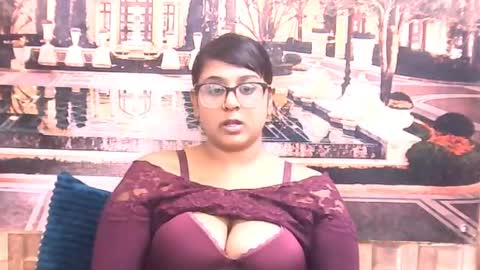 Snapshot of indianboobilicious chatting on June 15, 5:53 am indianboobilicious online show from June 15, 5:53 am