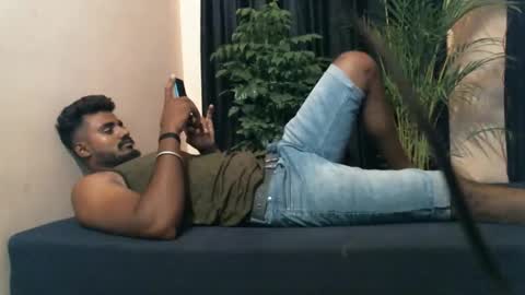 indian slim boy with big for u online show from May 1, 12:48 am