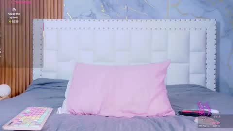 LITTLE AINHOA  online show from January 9, 7:26 pm