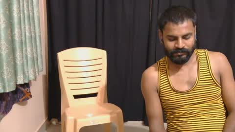 Snapshot of indiandesiguys2023 chatting on July 5, 4:19 am indian guys for you online show from July 5, 4:19 am