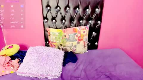 PARADISEQUEEN online show from December 7, 2:35 pm