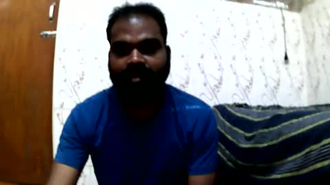 Snapshot of indianhairyguy26 chatting on April 24, 1:30 am indianhairyguy26 online show from April 24, 1:30 am