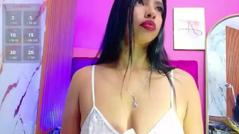  P a m e l a  online show from July 28, 3:21 pm