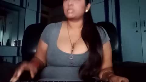 Snapshot of indianplaygal69 chatting on September 19, 3:02 pm Indianpalgal69 online show from September 19, 3:02 pm