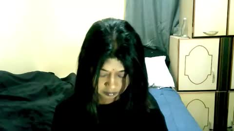 indianpleasures21 online show from May 1, 4:39 am
