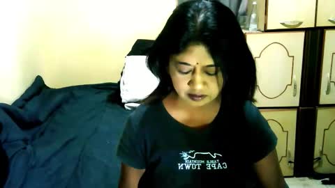 indianpleasures21 online show from May 13, 6:44 am