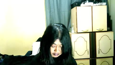 indianpleasures21 online show from May 25, 4:29 am