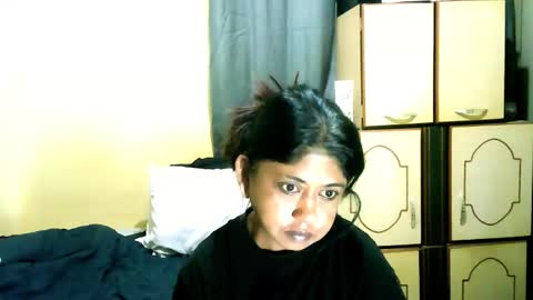 indianpleasures21 online show from May 26, 5:25 am