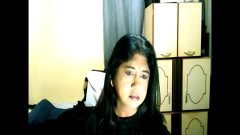 indianpleasures21 online show from May 27, 9:50 am