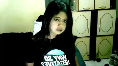 indianpleasures21 online show from June 3, 2:36 am